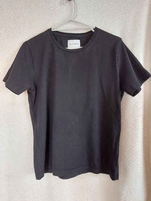 T-shirt, czarny gładki. Wólczanka. rozmiar L