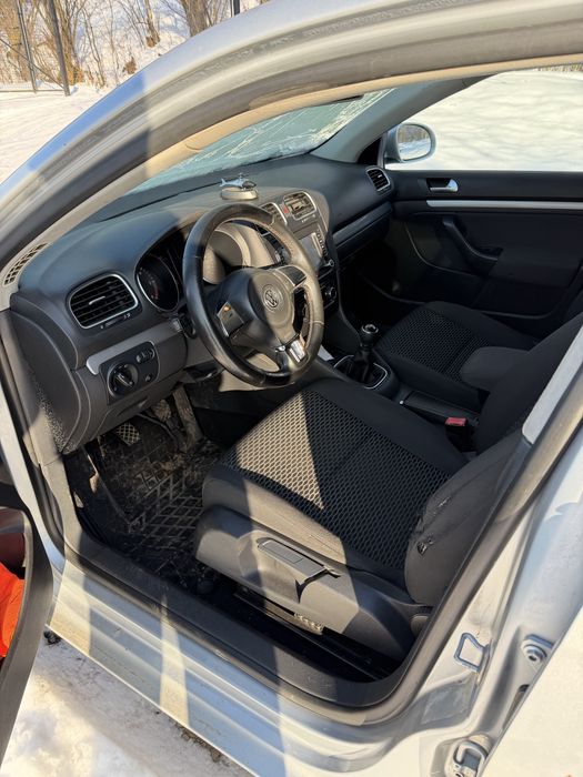 Volkswagen Golf Variant 2011 р. | 1.6 дизель | універсал