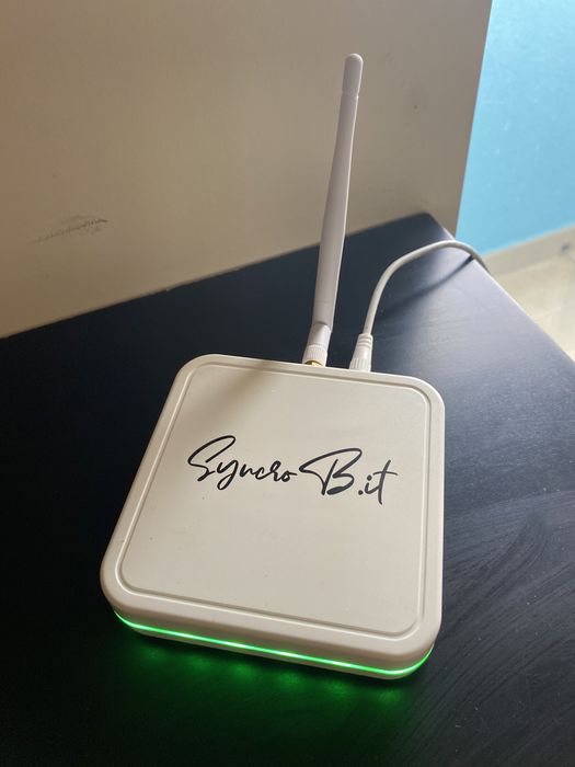 Syncrobit Helium Hotspot Miner + Antena