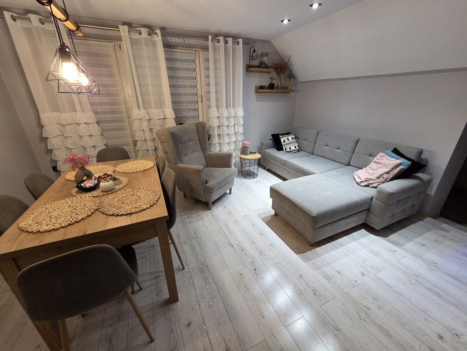 Salon, meble, stół, krzesła, narożnik, sofa, kanapa - MEBLE SALON