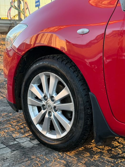 Продаю Toyota Auris