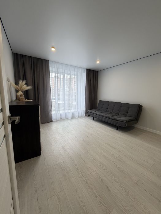 Продаж квартири на Дружбі