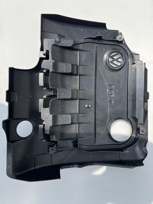 Кришка крышка двигателя декоративна кришка мотора Passat B6 BMR