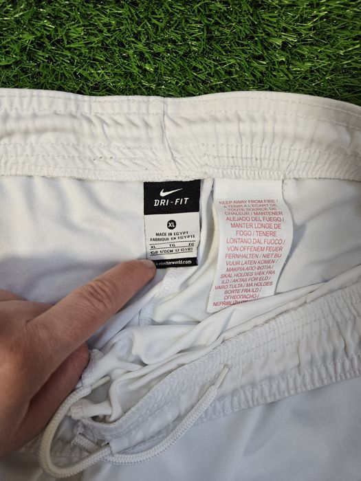 Продам фірмові шорти *Nike *