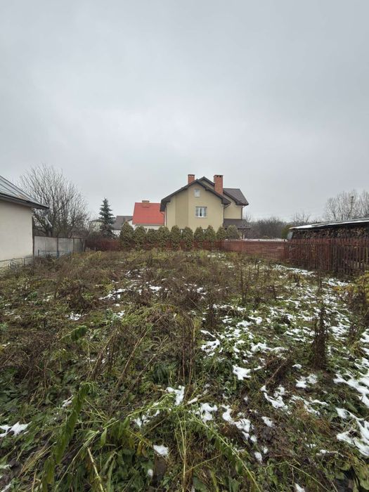 Продається будинок в с. Крихівці, в 10 хвилинах від міста