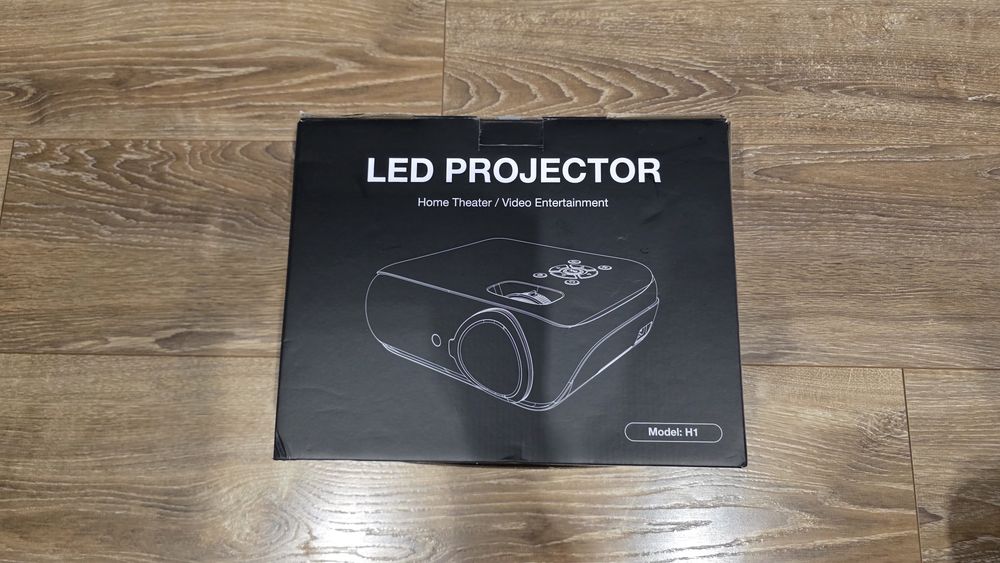 Projektor LED TOPVISION H1 – rzutnik do filmów