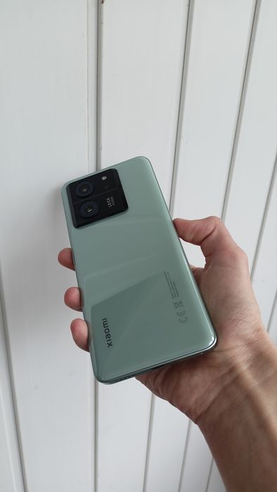 Продам Xiaomi 13t Pro 12/512 ОПИС!