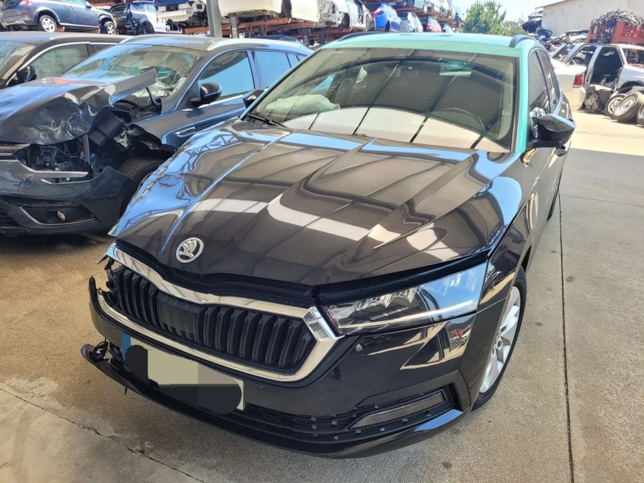 Skoda Octavia 2023 Tdi  para peças