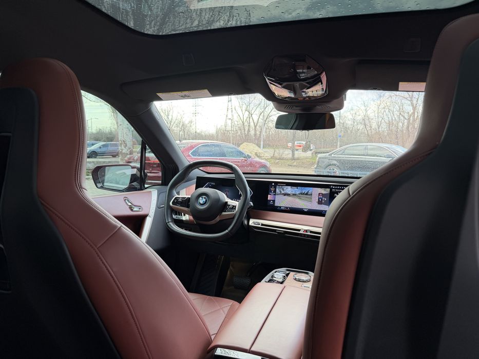 BMW iX XDrive50 2022 рік