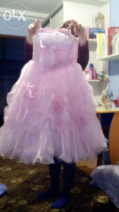 Випускна сукня в дитячий садок