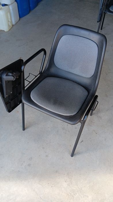 Cadeiras com tabuleiro