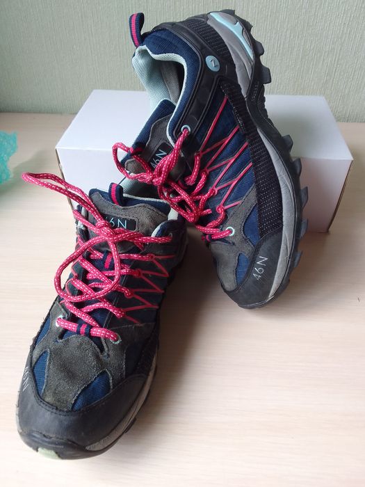 Кросівки WATERPROOF   41 розмір