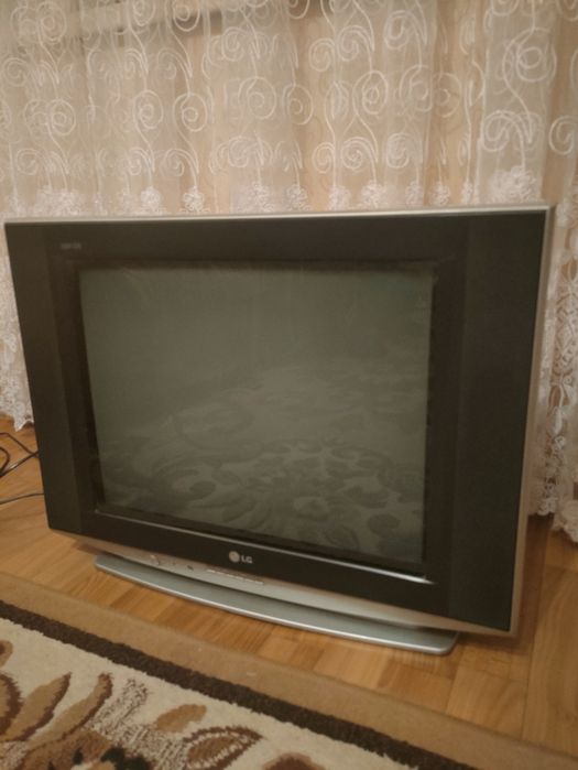 Телевізор LG super slim 21FS4RG