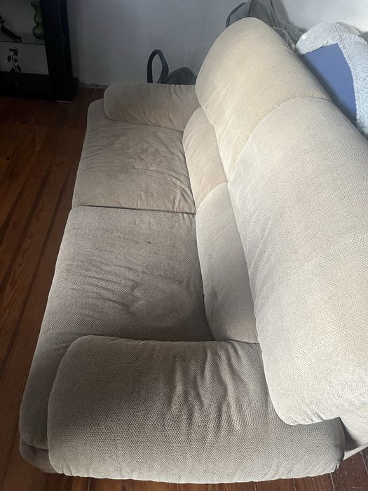 Sofa de tecido beje
