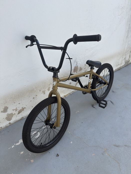 BMX  praticamente nova