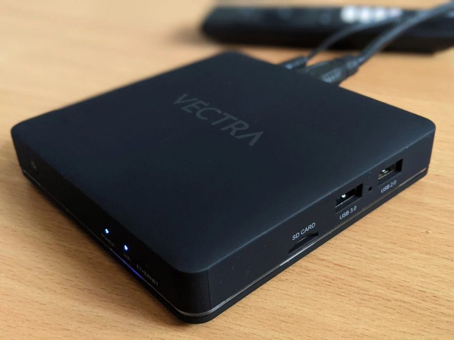 Pilot Bluetooth Vectra Smart Box Dekoder TV SMART 4K BOX DV8519

Ofert