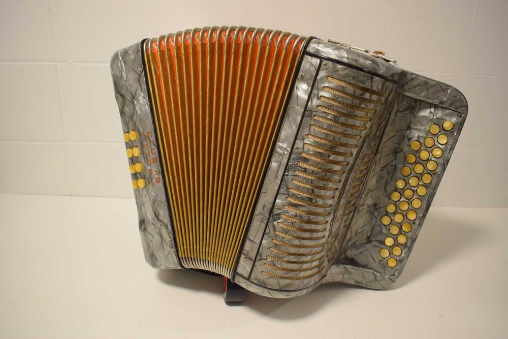 Concertina Hohner Club IIB Victoria. Do N 228