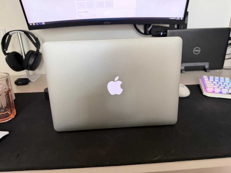 MacBook Air 13” i5 / 8GB / 128GB SSD – Bardzo dobry stan  + dobra BATERIA