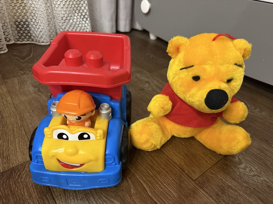 Лот игрушек для малыша