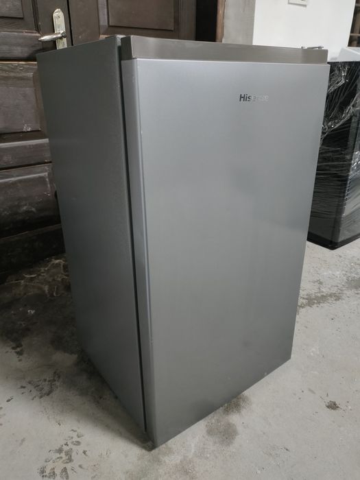Холодильник офісний, студентський, відмінний стан Hisense. 85 cm