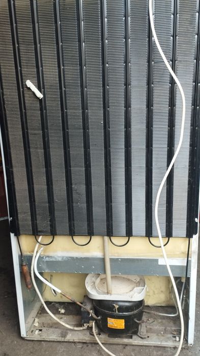 Холодильник "ІНДЕЗІТ"двокамерний