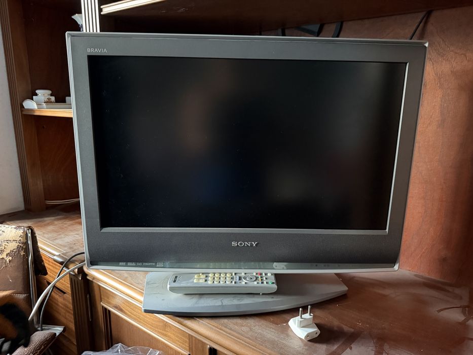 TV Sony Bravia com Comando