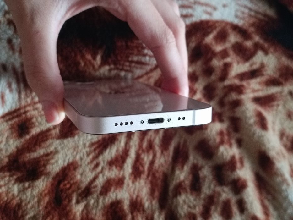 iPhone 13 mini 256GB в идеальном состоянии