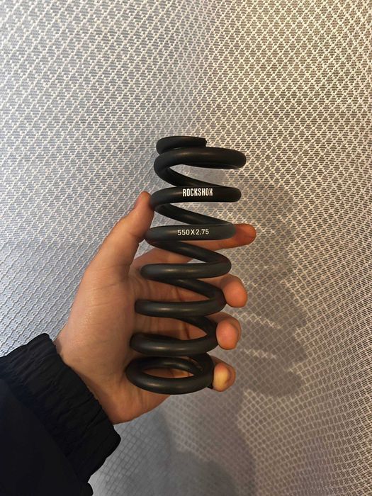 Пружина RockShox 550 LB