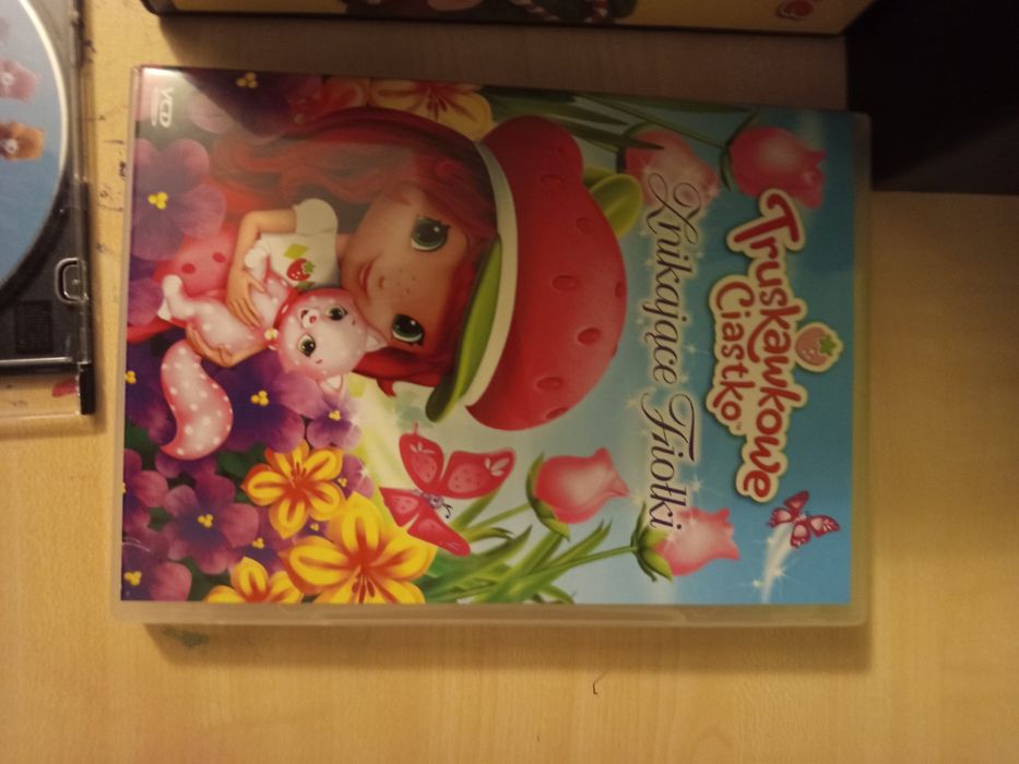 Płyty dvd Minionki Barbie inne