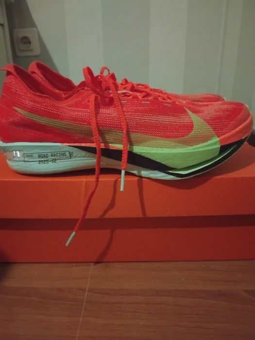 Sapatilhas de corrida Nike StreakFly 02