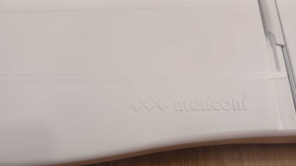 Suporte para colocação da máquina da roupa em cima da máquina de secar roupa
