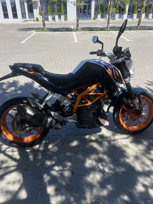 Мотоцикол KTM DUK 390