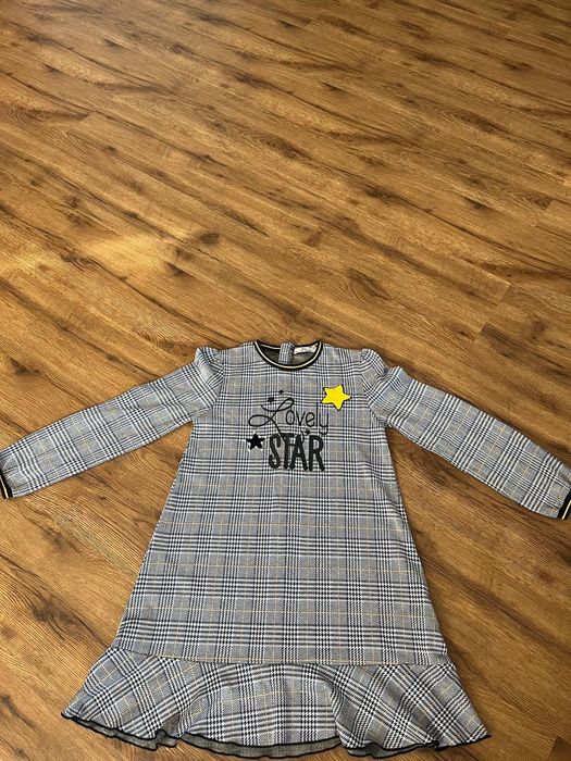 Продам плаття для дівчинки