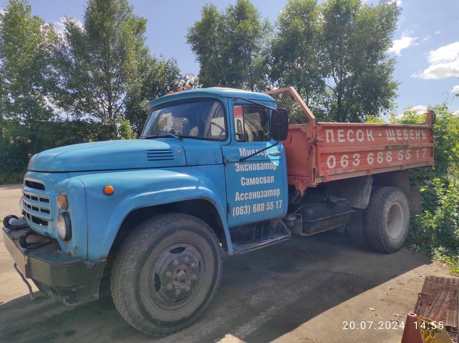 Выкачка ям, уличных туалетов, канализации.