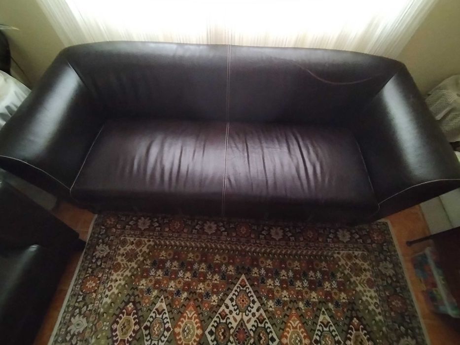 Sofás em Couro, de 2 e 3 lugares