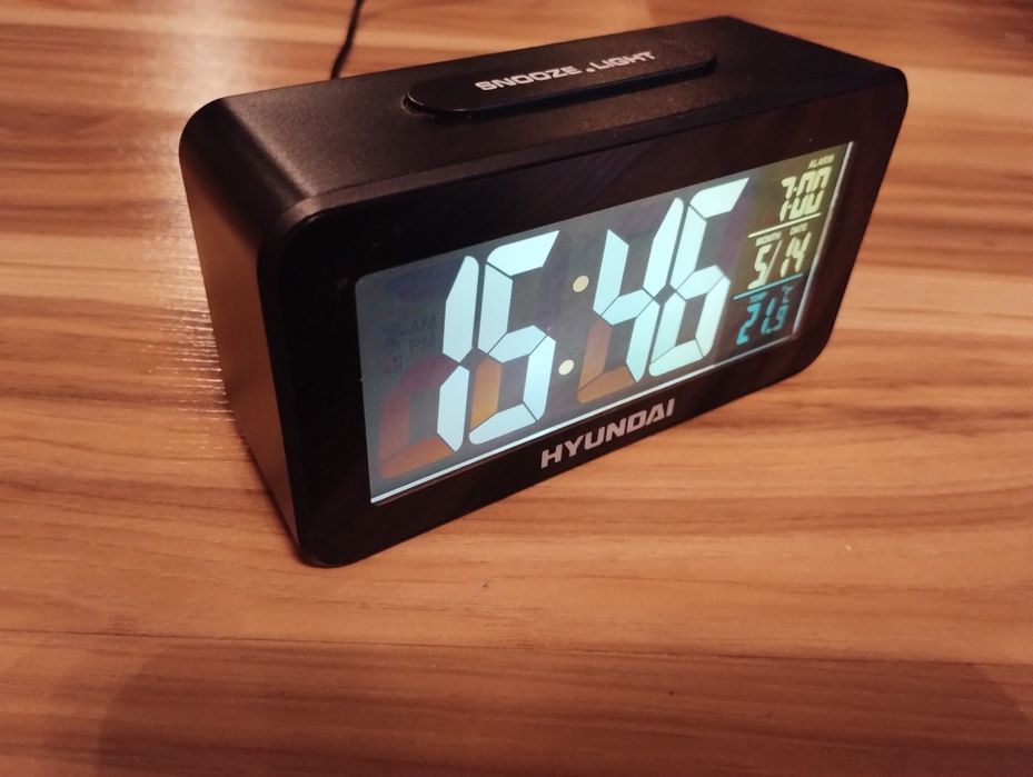 Budzik zegar Hyundai
