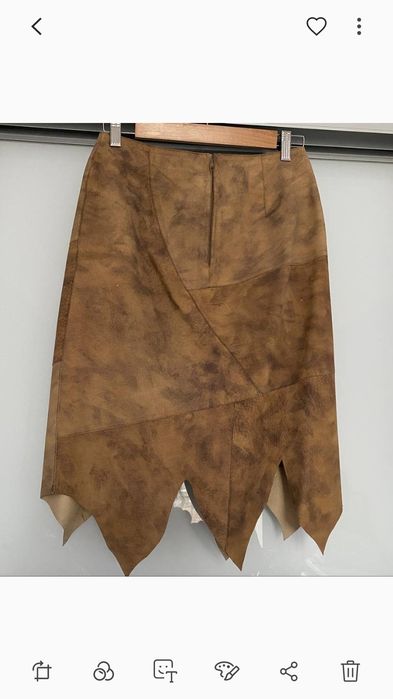 Стильная кожаная юбка.