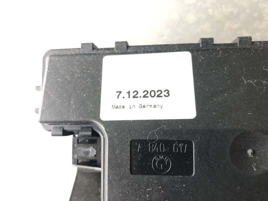 Fechadura tampa mala -  BMW 320D E90