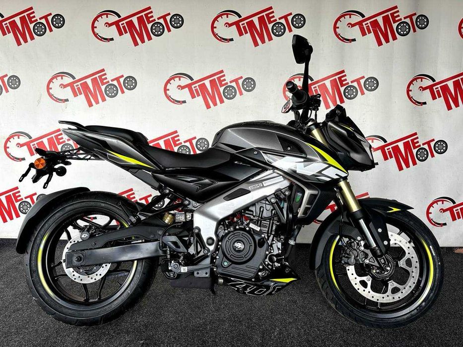Новий мотоцикл Bajaj Pulsar NS400