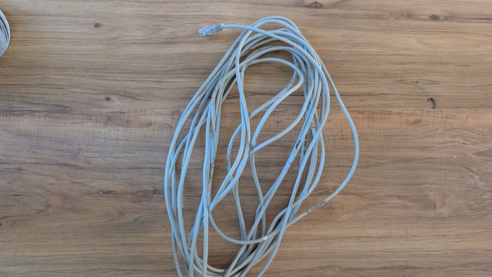 Kabel Ethernet 15 m - zbieram na remont