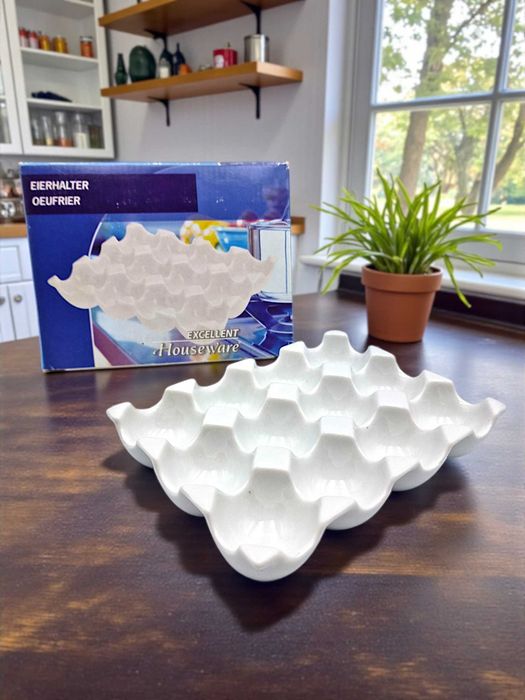 Ceramiczna podstawka na jajka – Siaki Porcelain, Holandia, lata 90.