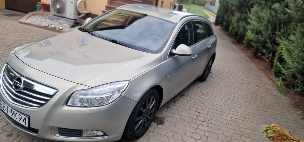 Opel insignia 1.6 180km turbo