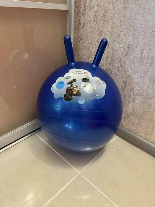 Продам мяч для игр и занятий