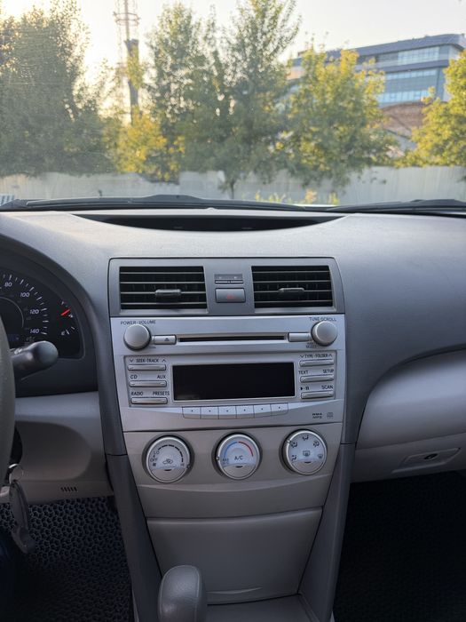 Toyota Camry 2,5 не бітая 100% рідний пробіг