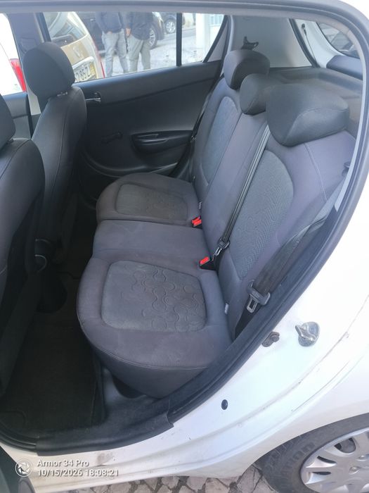 ECONÓMICO Hyundai i20 1.4  CRDi de 2009
