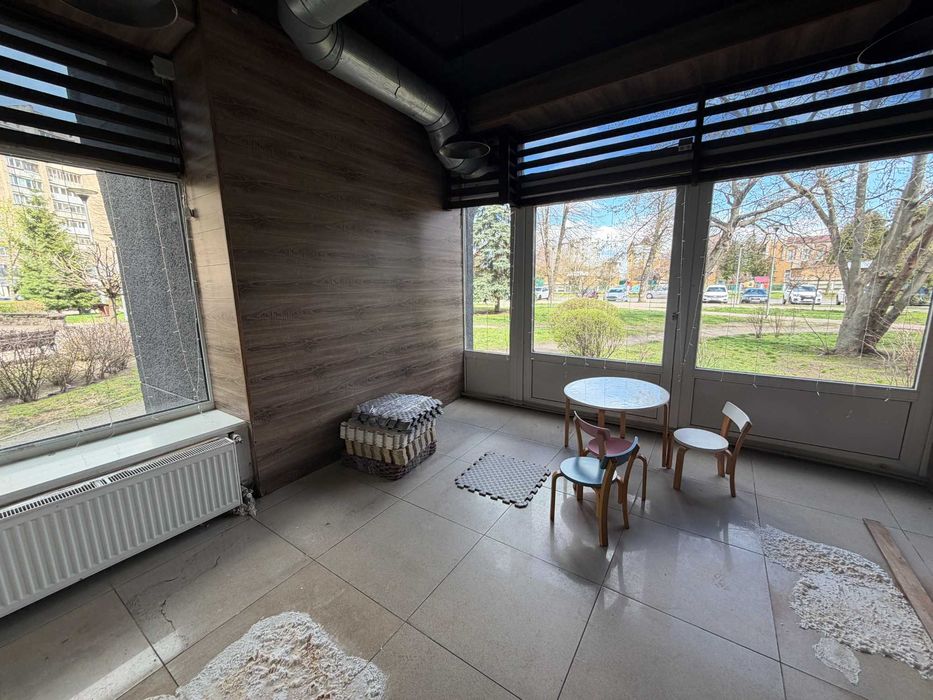 Приміщення в центрі біля Палацу одружень