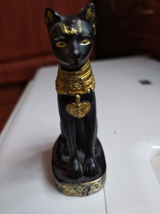 Статуетки кіт сфінкс та інші