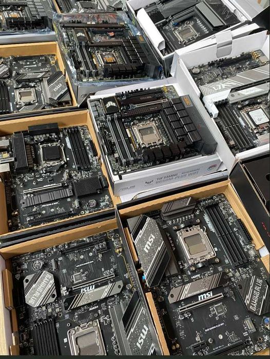 ОПТ / Материнські плати з Європи / MSI, ASUS ROG, Gigabyte / Коробка K24771-318 / повернення з Амазону