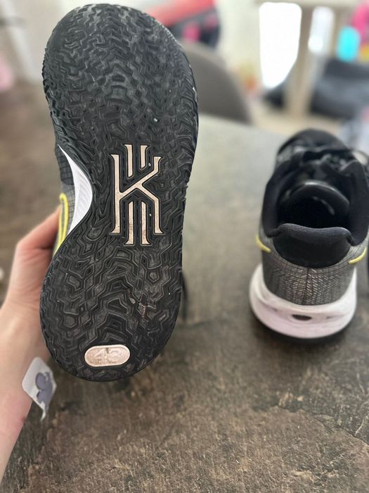 Buty Nike Kyrie 4 low