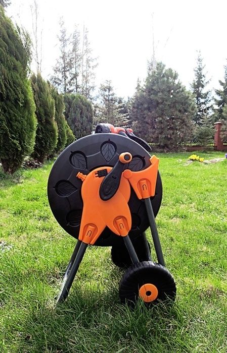 Zestaw ogrodowy wąż+wózek+końcówki